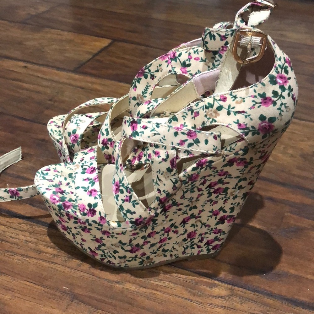 Forever 21 floral wedges
